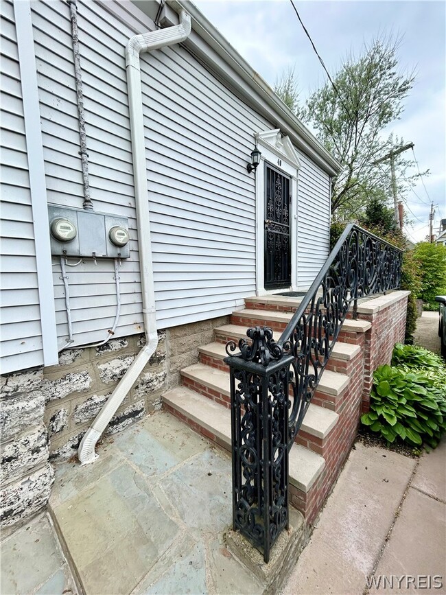 Photo - 40 Oakland Pl