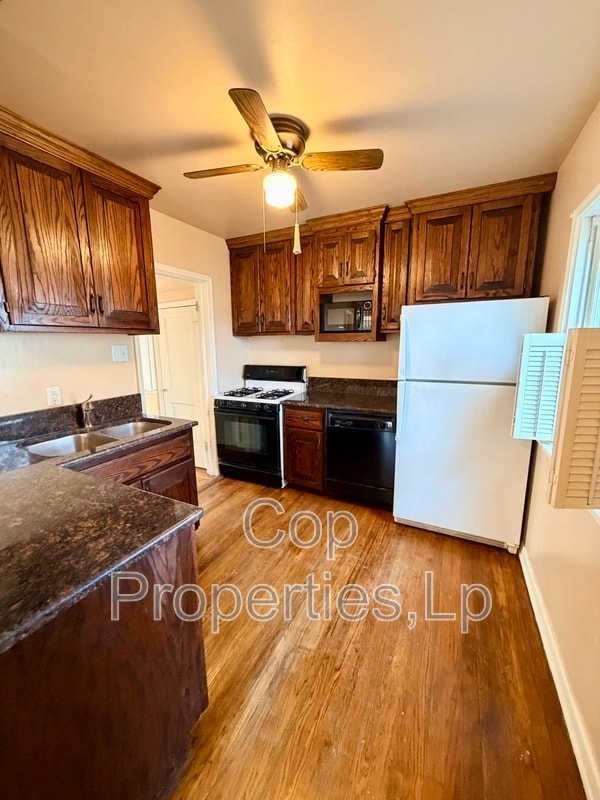 Photo - 118 Field Crest Dr