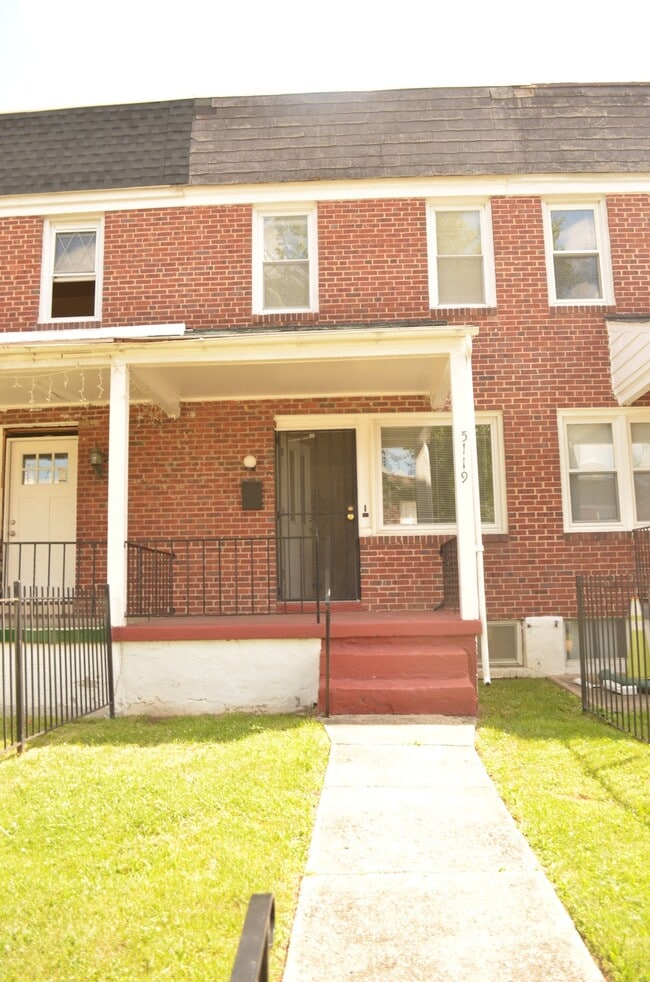 Photo - 5119 Nelson Ave