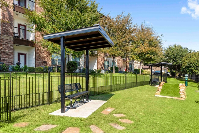 Photo - MAA Fairview