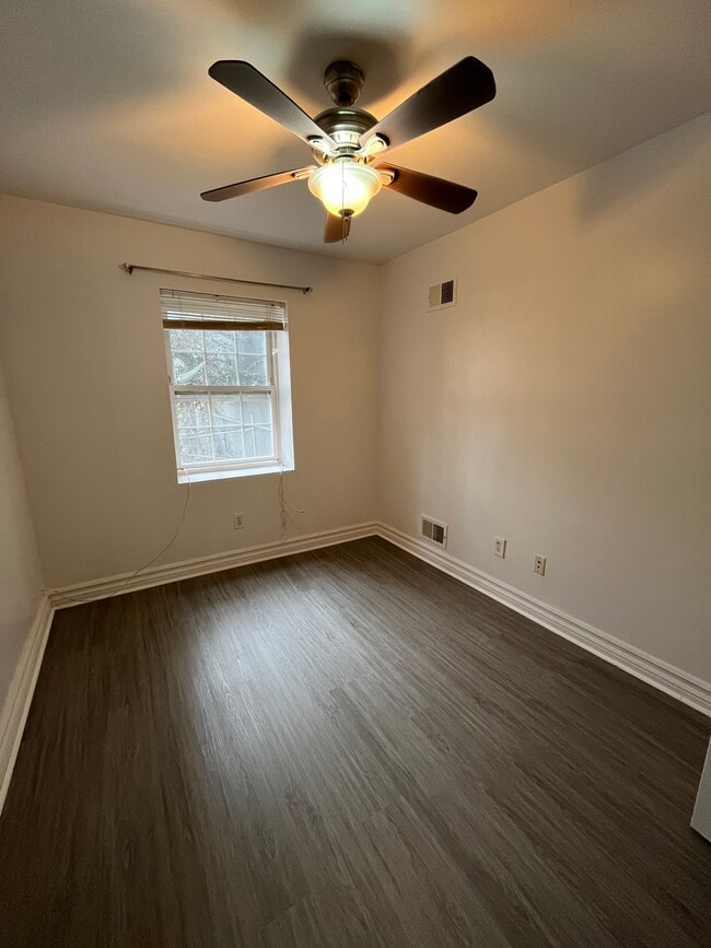 Room2 - 24 Stanhope St