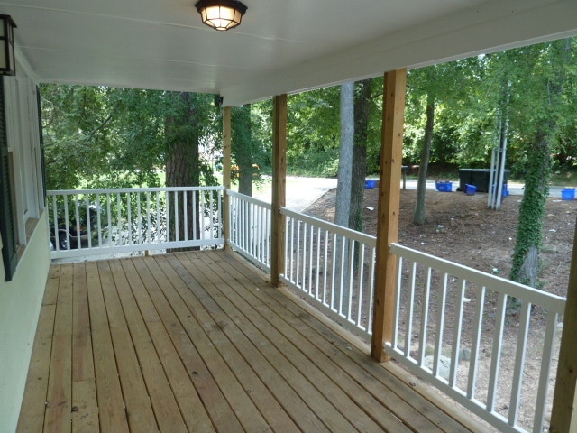 Photo - Large updated 4br 3.5ba duplex w/ parking ...