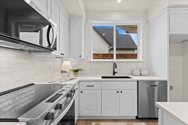 Photo - 6703 SE 69th Ave