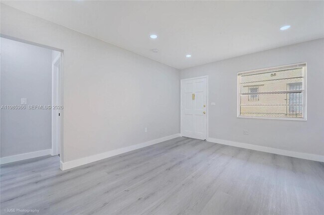 Photo - 1057 NW 30th St Unit 1059