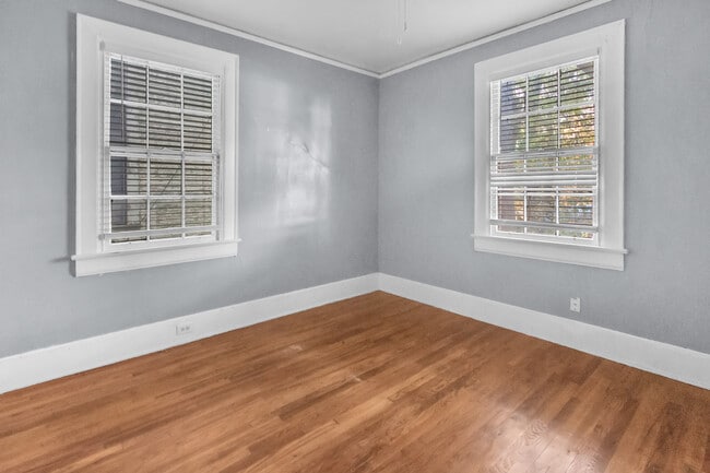 Guest Bedroom Entry View - 456 Burton Ave