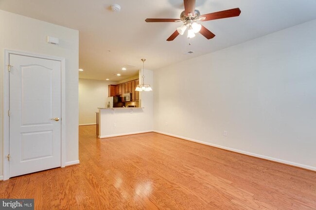 Building Photo - 22720 Beacon Crest Terrace