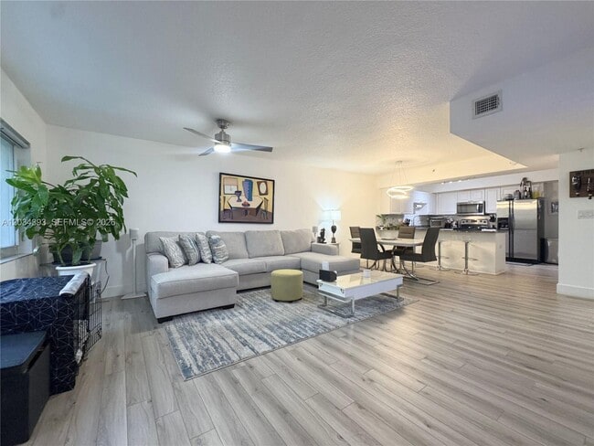 Photo - 454 SW 5th Ave
