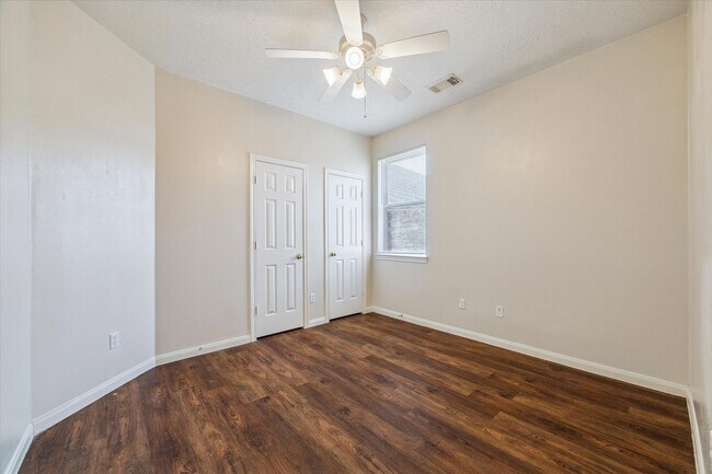 Photo - 7006 Westford Park Ln