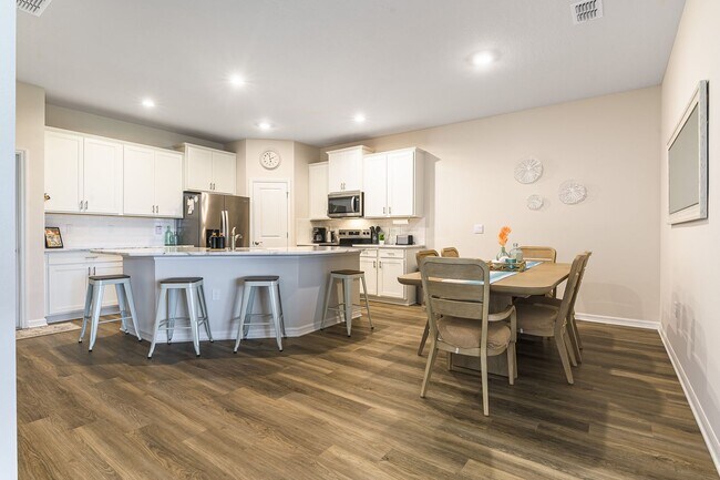 Photo - Available April 2026 - Turn Key Furnished ...