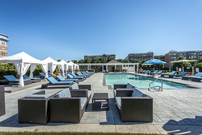 Área de la terraza de la piscina - Quarrystone At Overlook Ridge