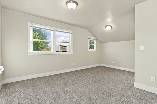 2943 Porter Ave Unit #2