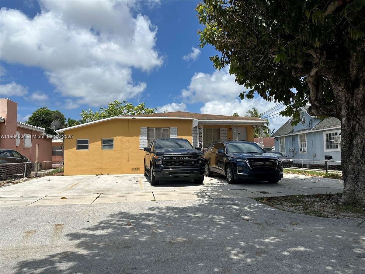 Photo - 1020 NW 33rd Ave