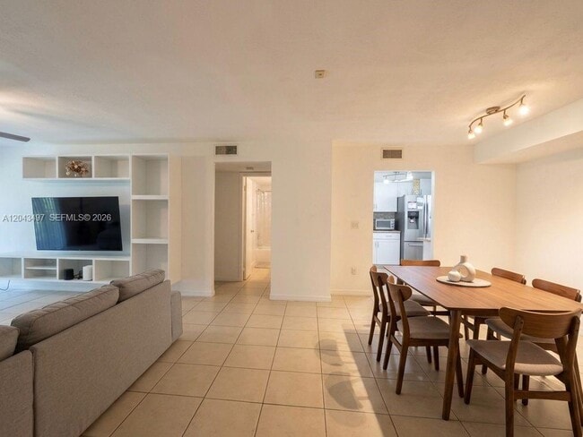 Photo - 21121 SW 85th Ave Unidad 111