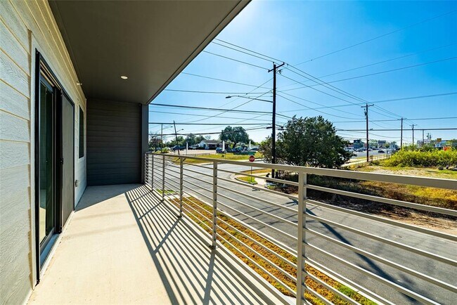 Photo - 100 Mockingbird Ln W Unit 201