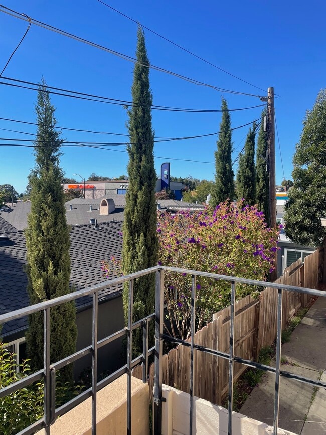 Photo - 3617 Loma Vista Ave