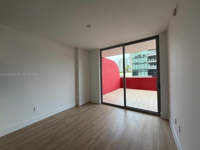 Photo - 90 NE 32nd St Unit 606