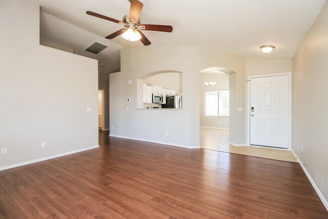 Photo - 10927 E Diamond Ave