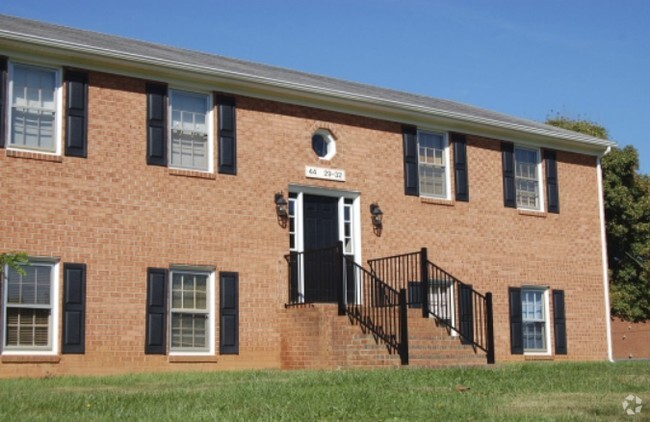 Building Photo - Cardinal's Crest Apartments