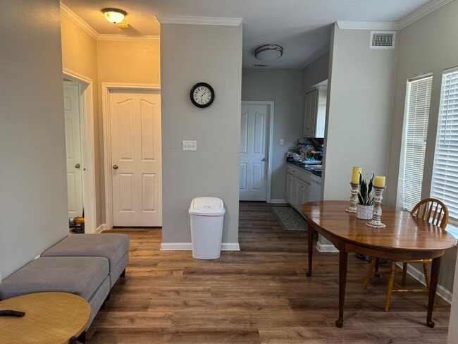 Photo - AUGUST MOVE IN!!  Spacious 3 bedroom 3 Bat...