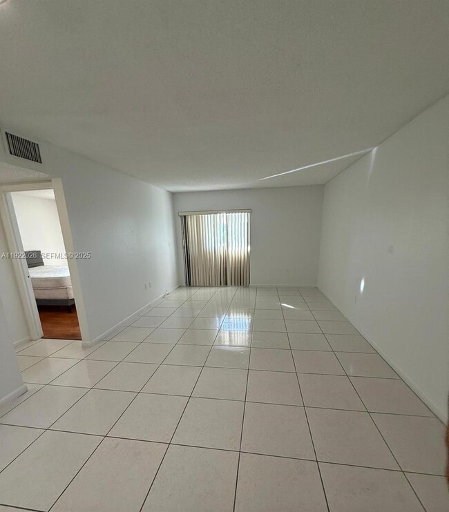 Building Photo - 17530 NW 68th Ave Unit C3010