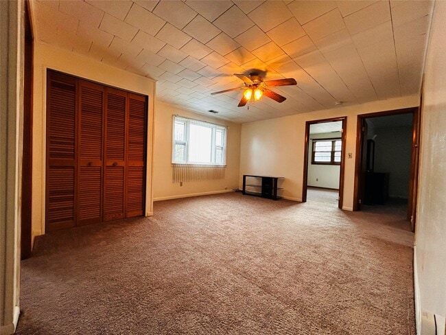 Photo - 98 Richard St Unit 2