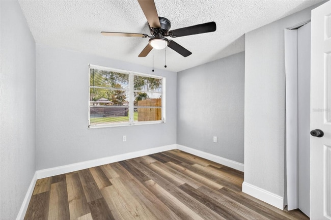 Photo - 9633 Lakeside Ln