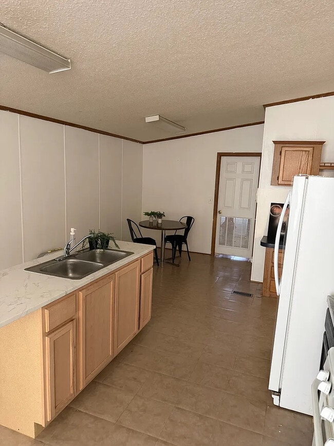Photo - Room in Apartment on Bonita Verde Dr