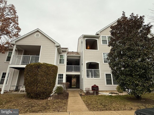 Building Photo - 414 Walden Cir Unit 414