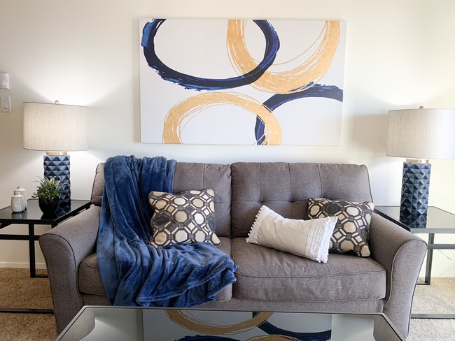 Ridge View Apartments Living Room