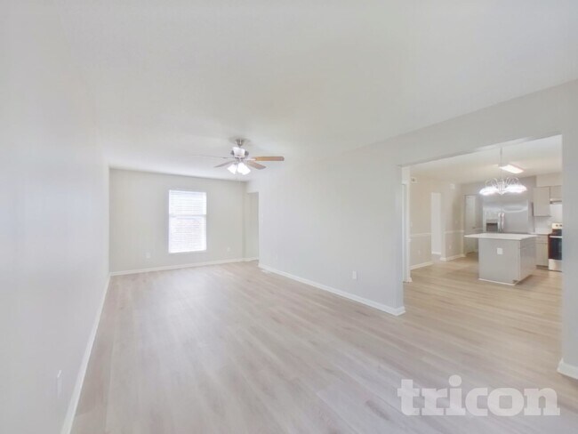 Photo - 509 Glen Ellyn Ct