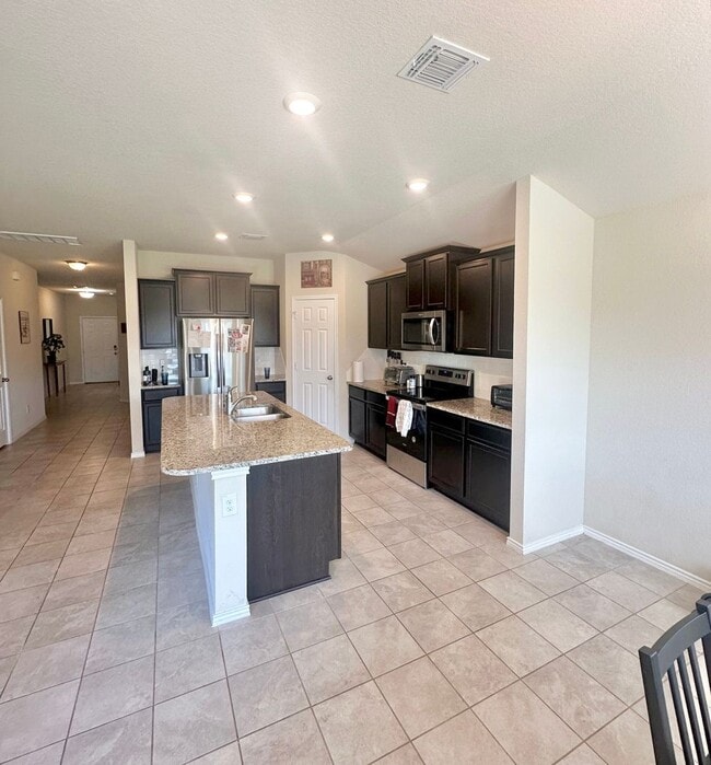 Photo - Beautiful 4 Bed Home in Copperas Cove! AVAILABLE SOON !