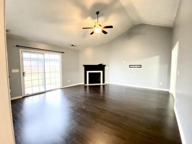 Photo - 5011 Westerly Dr