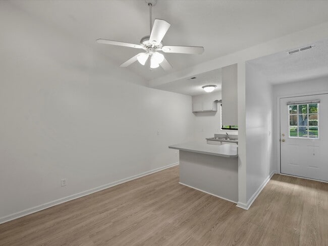 Photo - 4306 Tantilla Cir Unidad C