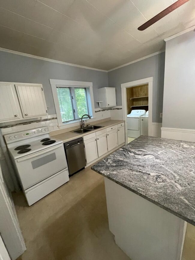 Photo - 107 Clark St Unit 1