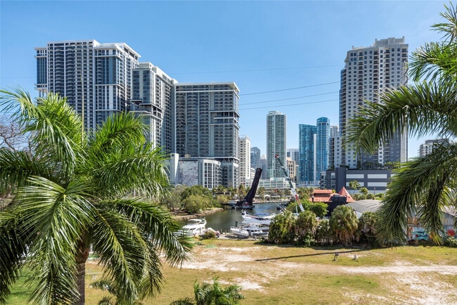 Photo - 401 SW 4th Ave Unit 401