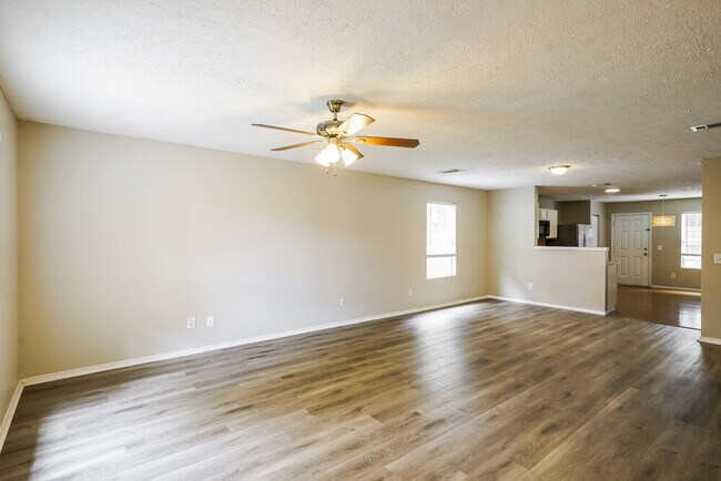 Photo - 5221 Sunsail Dr