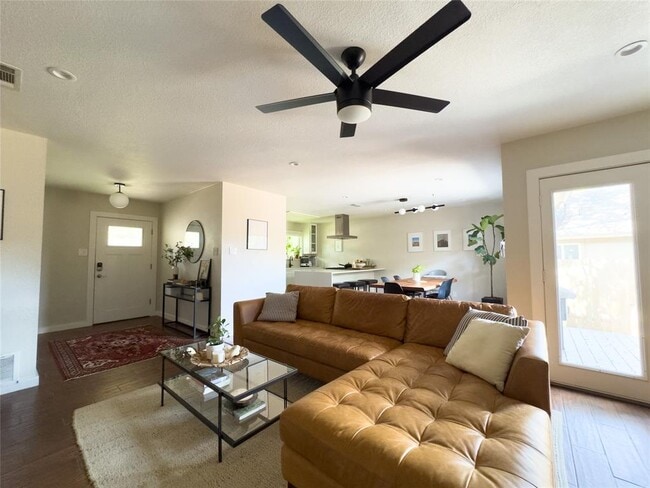 Photo - 3704 Harpers Ferry Ln