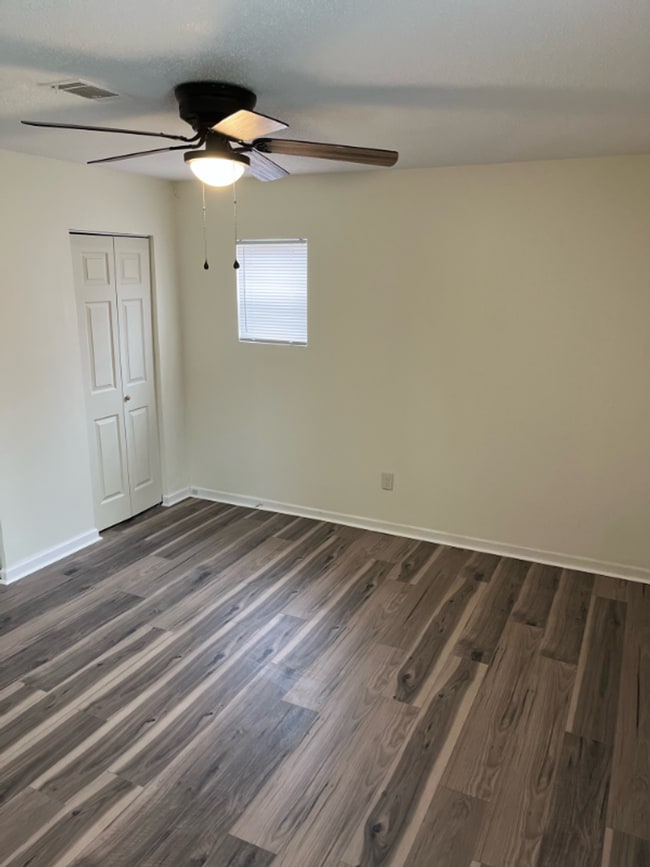 Photo - 3 Br Brick Ranch