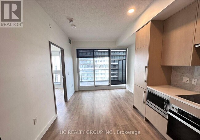 Photo - 95 McMahon Dr Unité 2215