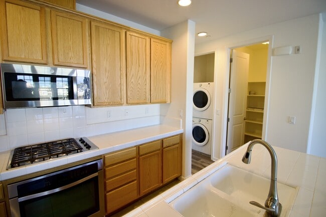 Photo - 643 Turnbuckle Dr