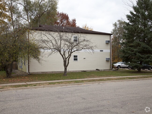 Bayberry B Apartments