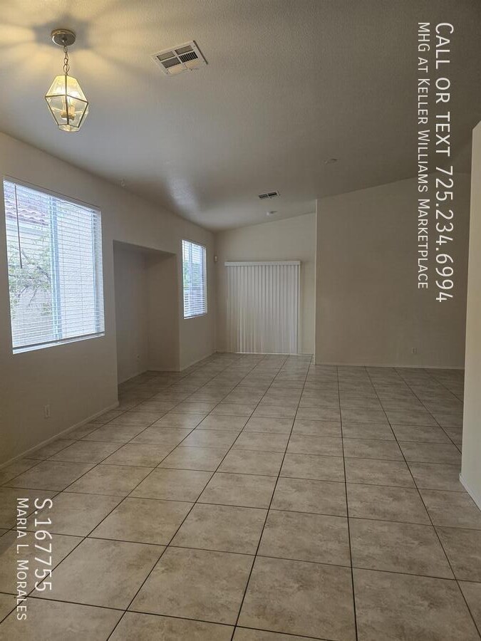 Photo - 9467 Descending Creek St