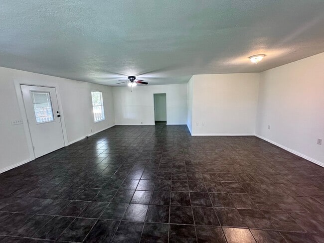 1937 Red Bluff Rd