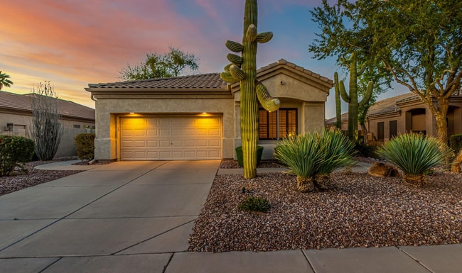 Photo - 892 W Raven Dr