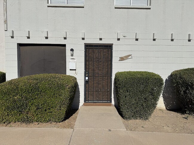 Photo - Holiday Gardens Townhome