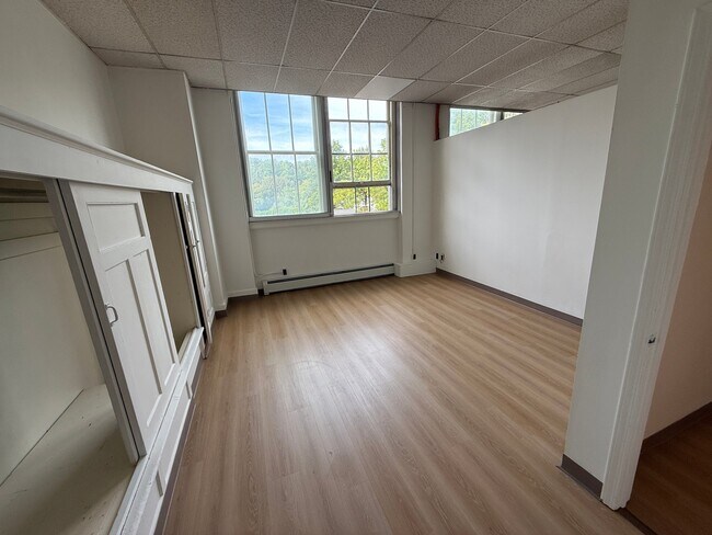 181 Main St Unit 101
