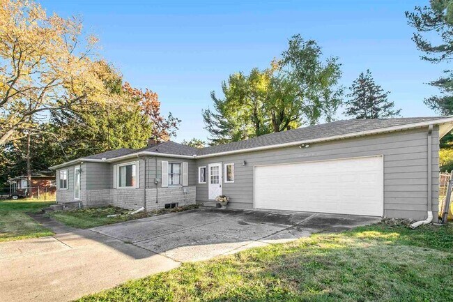 Photo - Upgraded Ranch Style Home in South Bend, IN