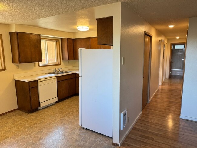 Photo - Charming 2-bedroom, 1-bath duplex in Springfield, OR