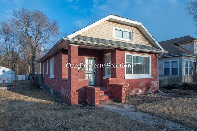 Photo - 3957 Maryland St