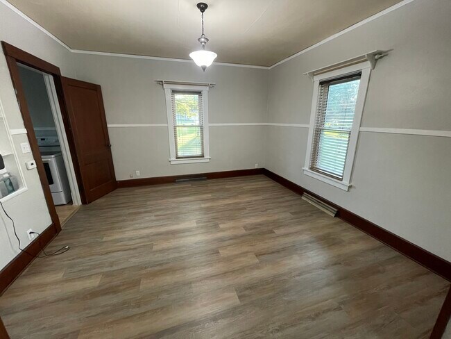 Photo - 401 N Polk St